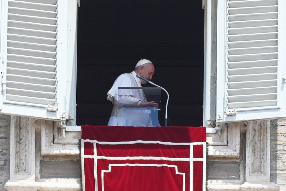 Papa Francisco se Recupera da Cirurgia para Remover Parte do Cólon