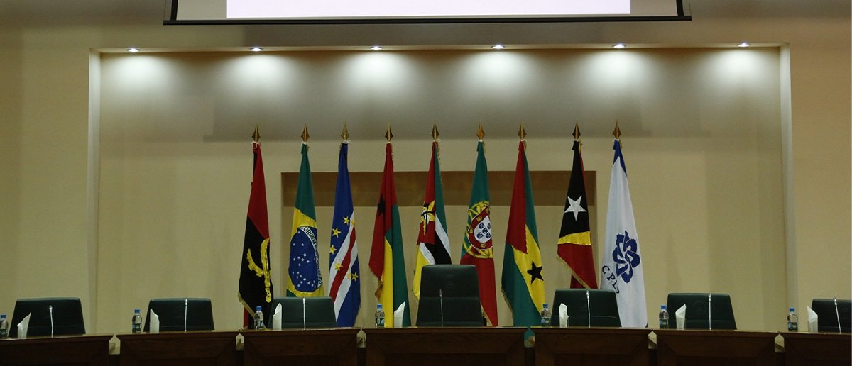 Luanda recebe hoje a XIII Cimeira da CPLP