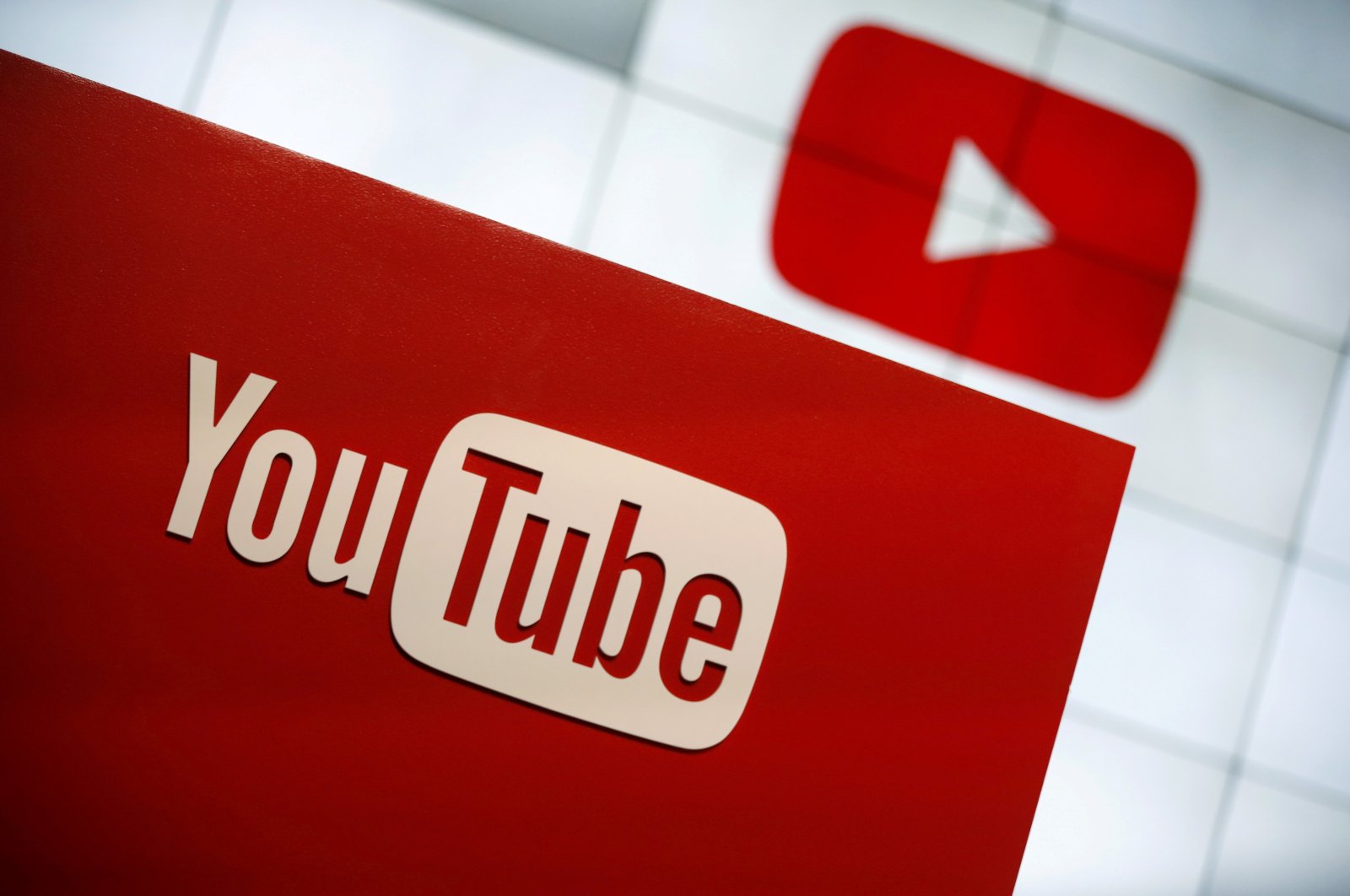 Rússia pondera bloquear Youtube em todo o território do país