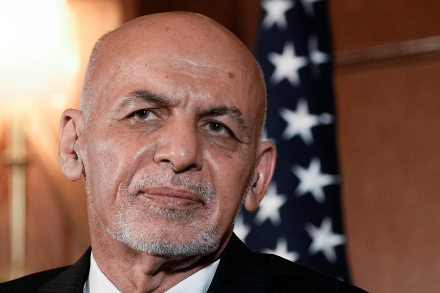 Antigo Presidente do Afeganistão Ashraf Ghani apresenta “desculpas” ao povo afegão