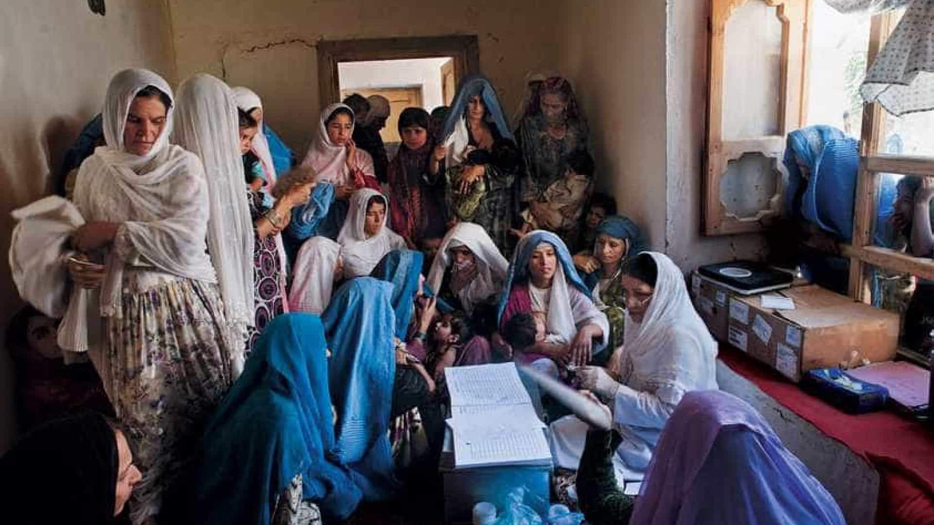 Instituições denunciam violação dos direitos das mulheres no Afeganistão