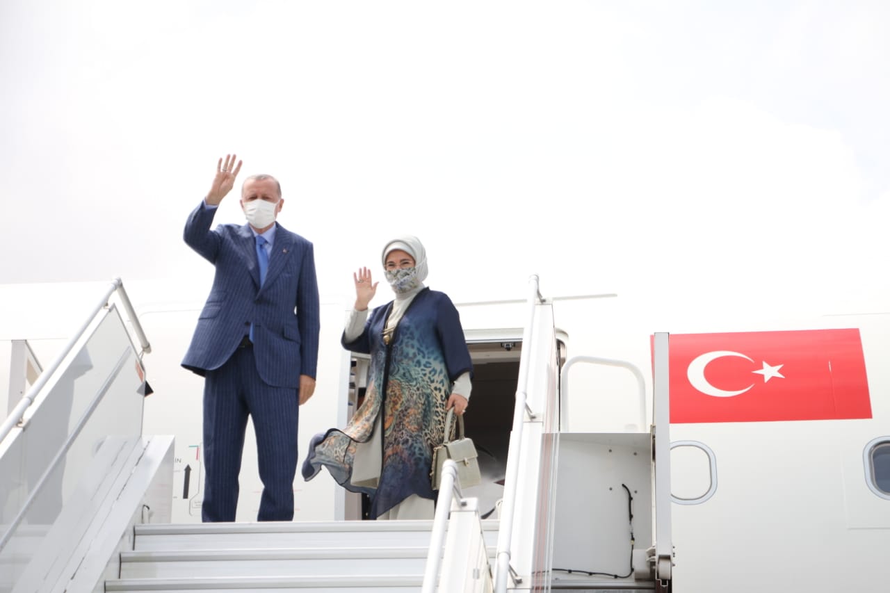 Presidente da Turquia termina visita a Angola