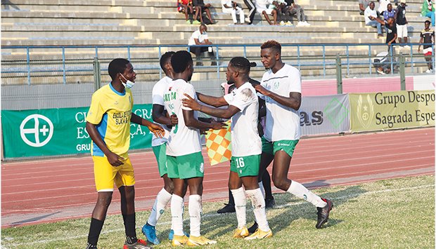 Sagrada tenta alcançar hoje liderança provisória