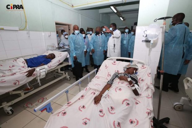 PR visita Hospital Américo Boa vida e “Lucrécia Paim”