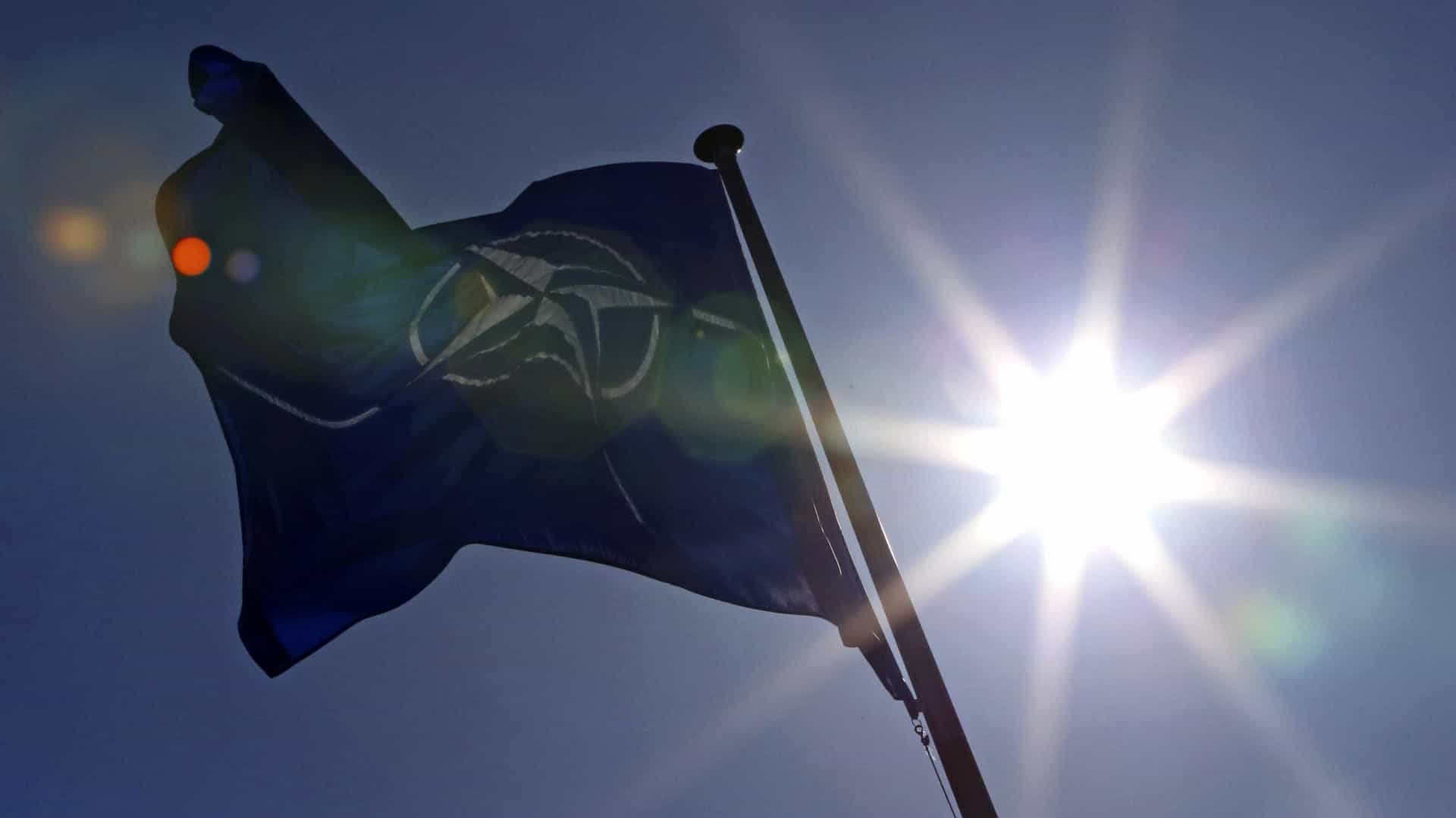 Rússia propõe restabelecimento de contactos militares com a NATO