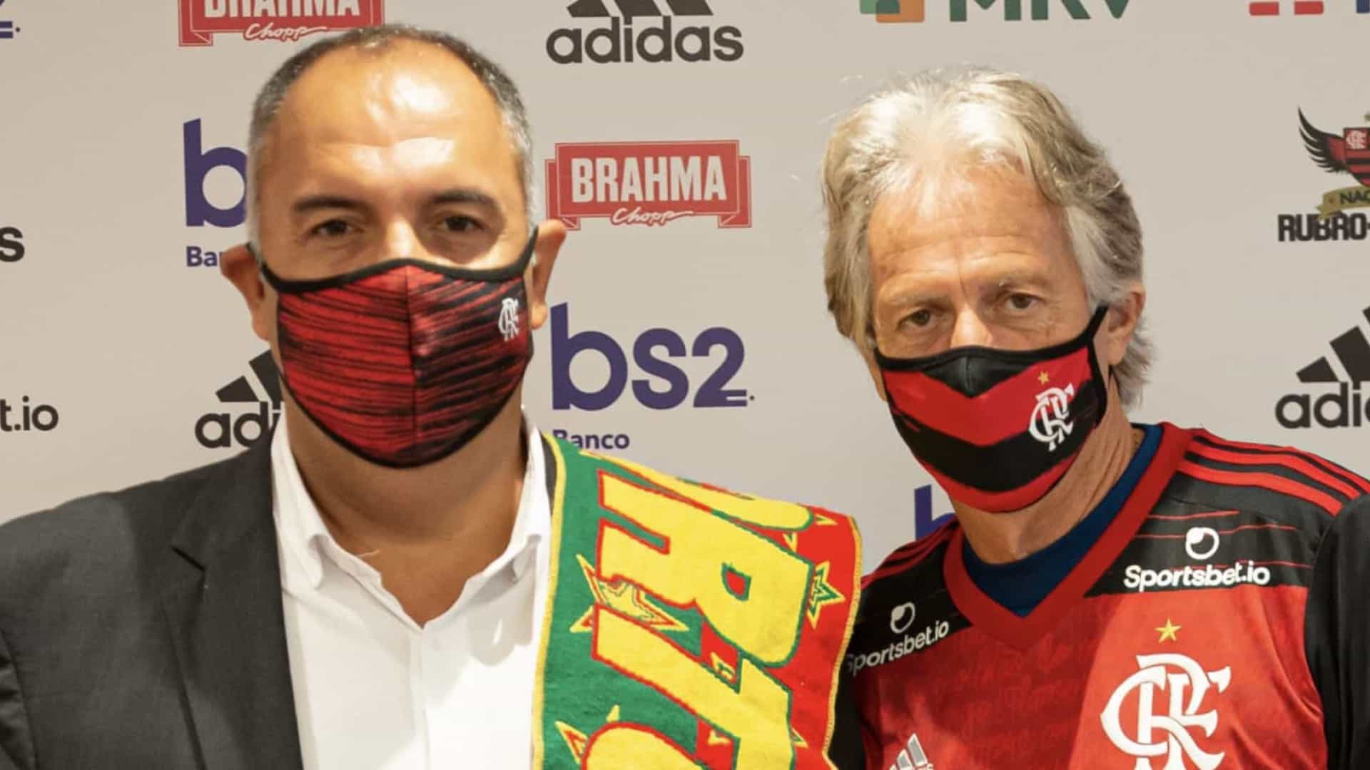 “Seria uma deceção ir a Portugal e Jorge Jesus não me pagar um café”