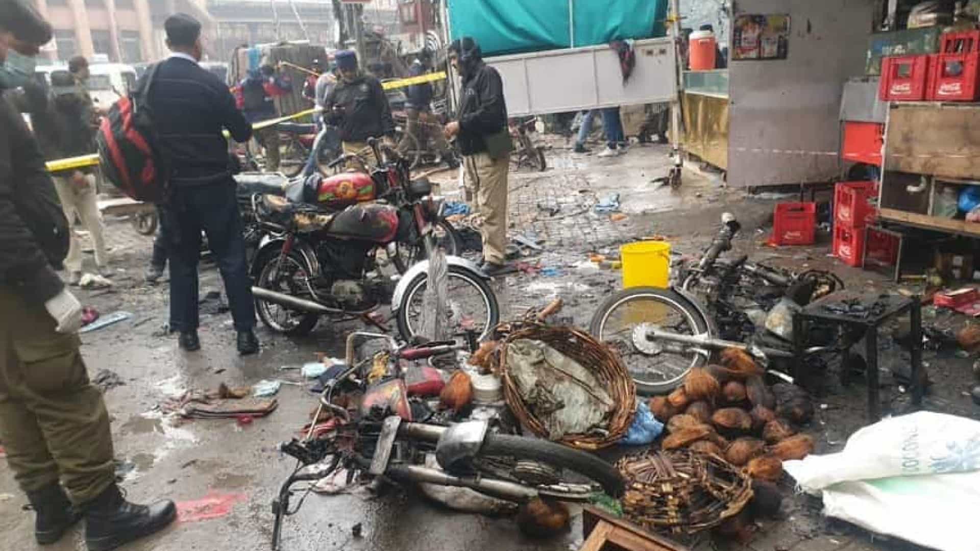 Bomba em mercado no Paquistão provoca duas mortes e 26 feridos