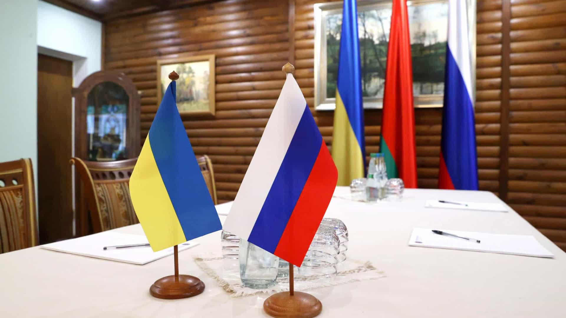 Negociadores russos e ucranianos reunidos por videoconferência