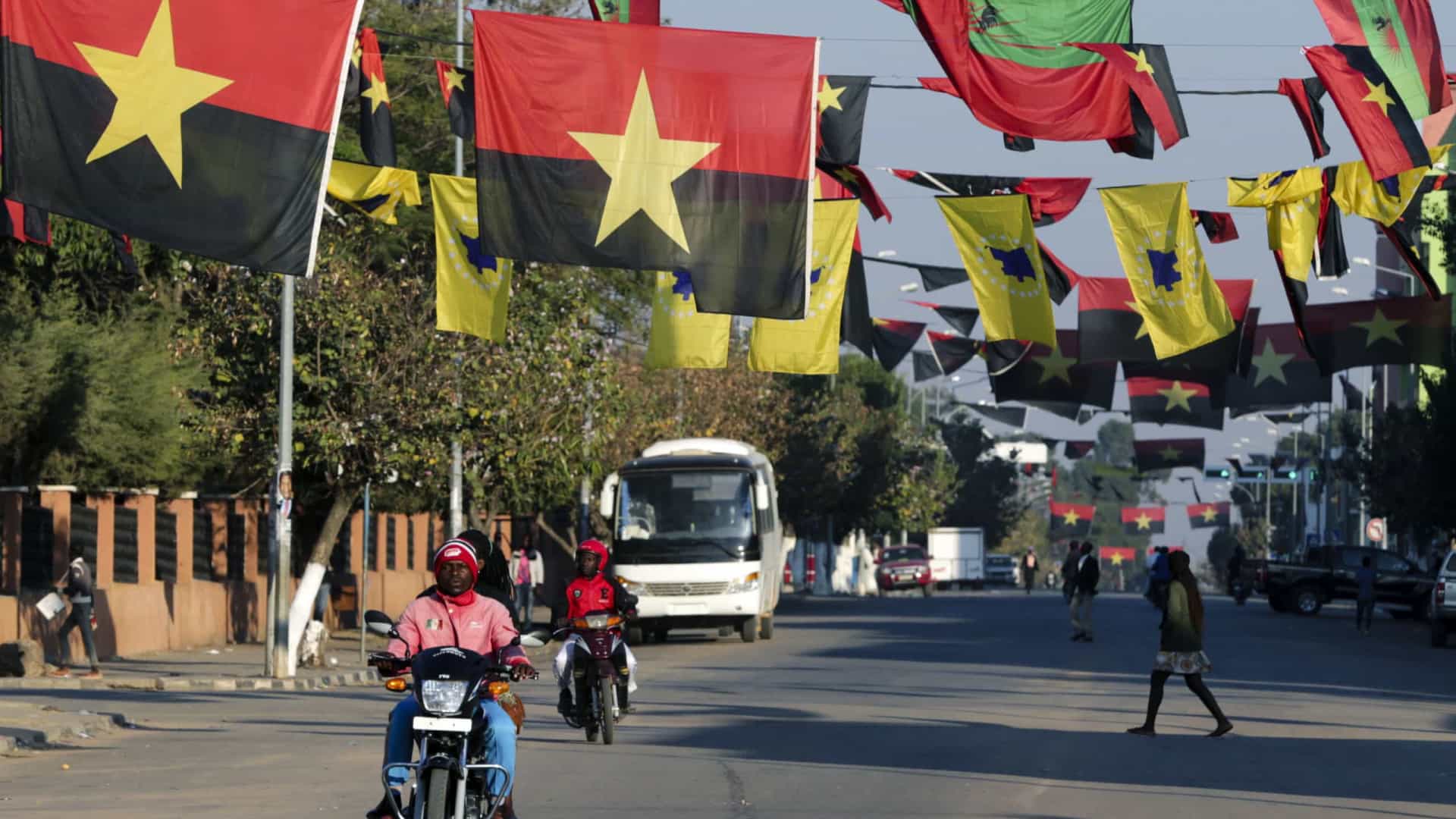 Angola com 12 partidos legalizados e habilitados a concorrer às eleições