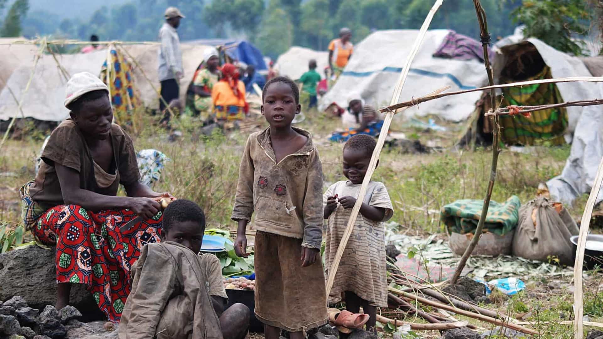 RDCongo registou quase 900 mil deslocados internos entre janeiro e junho