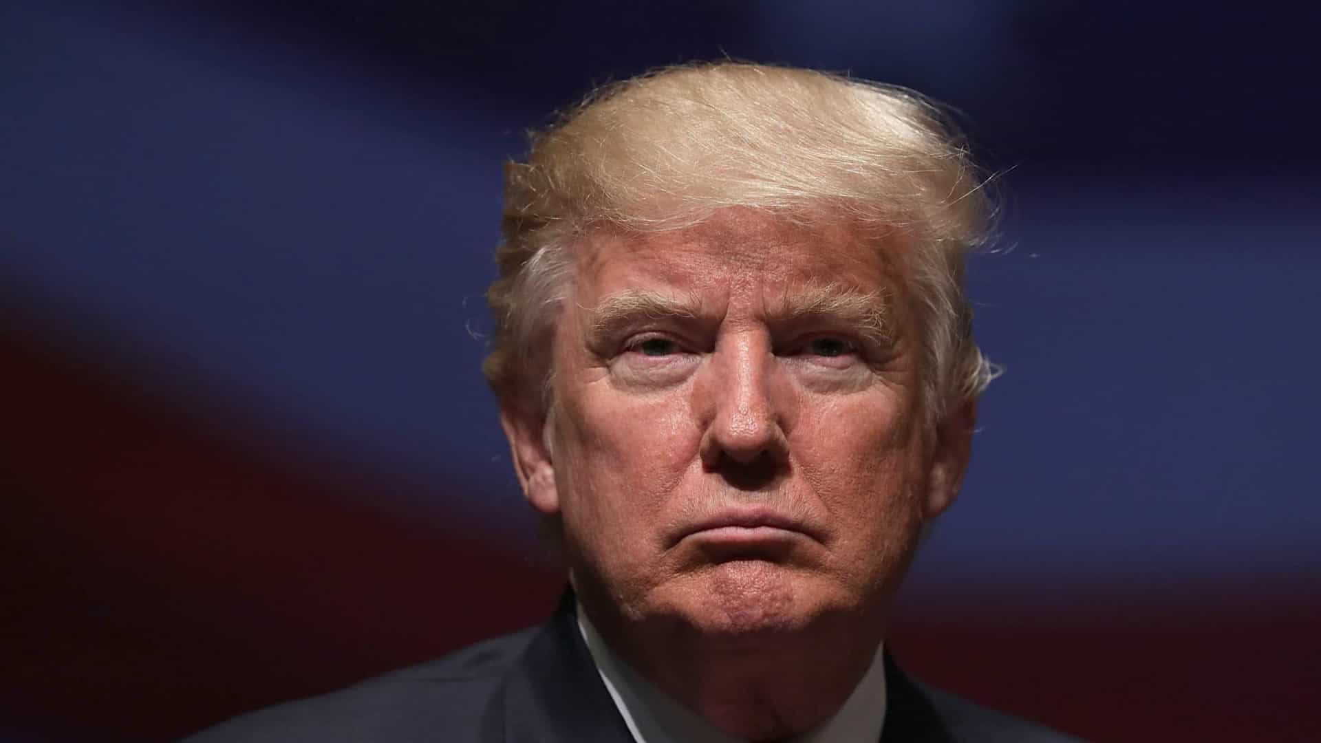 Trump não quer publicar mandado de busca, mas juiz avalia possibilidade