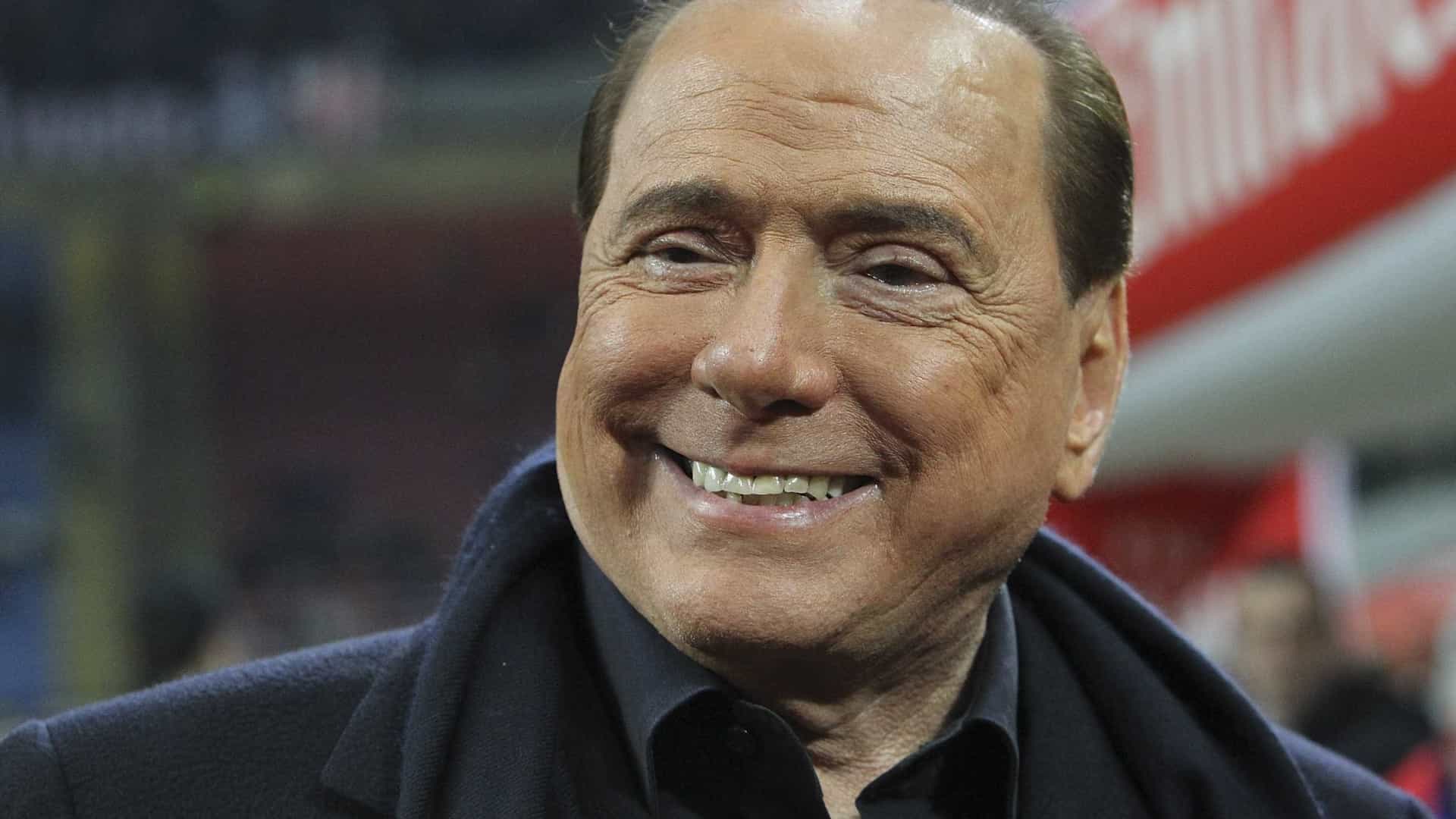Após expulsão em 2013, Silvio Berlusconi regressa ao Senado italiano