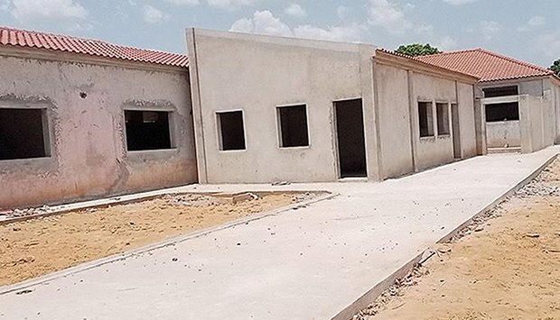 Obras do PIIM paralisadas por problemas contratuais