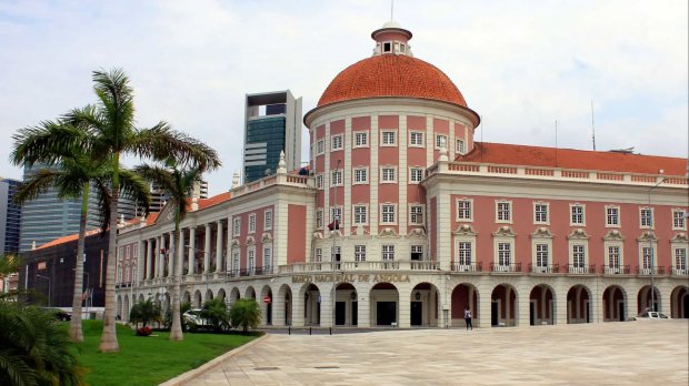 BNA sanciona 50 instituições bancárias e não bancárias