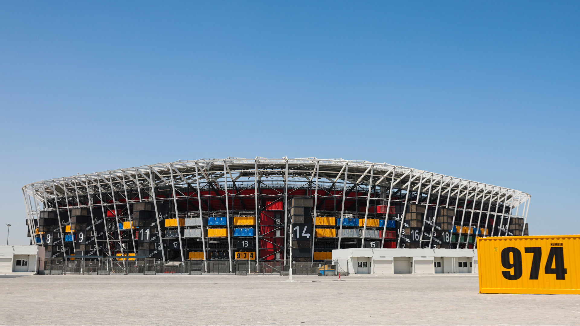 974. O estádio feito de contentores onde Portugal se estreará no Mundial