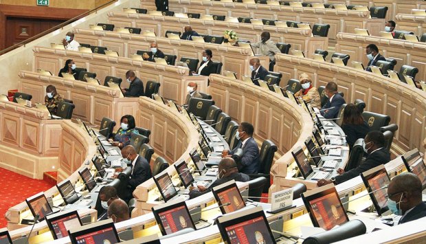 Proposta de Lei da Amnistia aprovada com 113 votos a favor