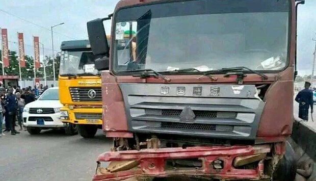 Acidente de viação em Viana faz dois mortos e feridos graves