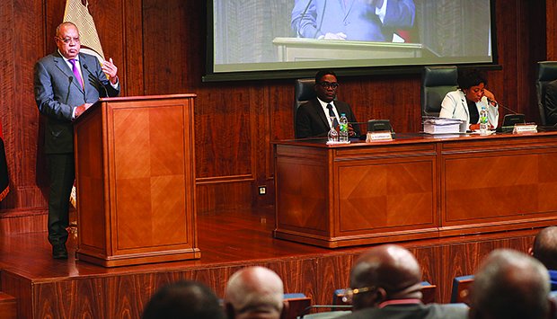 PGR defende orçamento comparado a dos tribunais