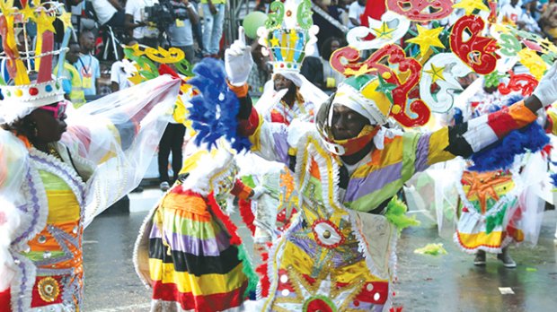 Cidadãos descontentes com o carnaval demostrado actualmente no país