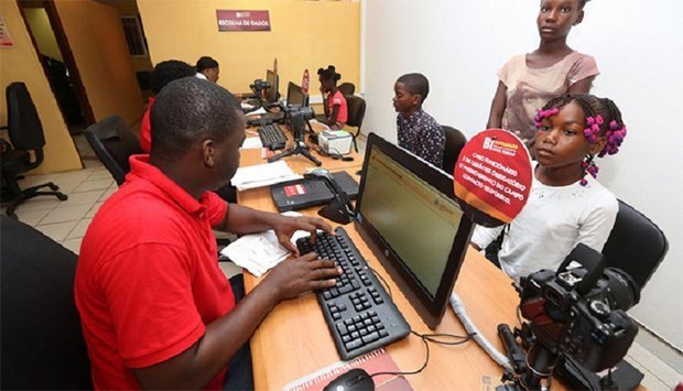 Função Pública trabalha uma hora e meia a mais de 13 a 17 de Fevereiro