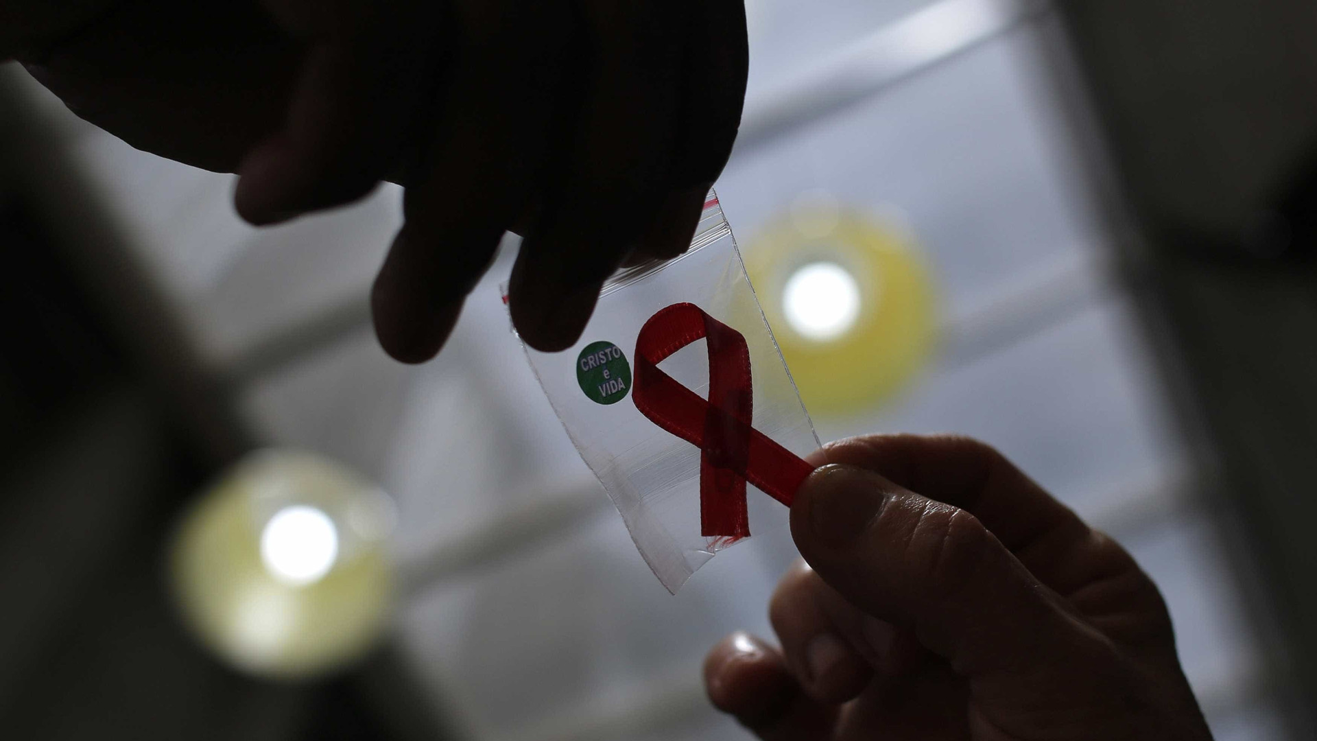 Angola entre os países africanos que prometem acabar com sida infantil