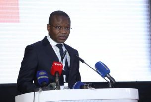 Volume de comércio entre Angola e França ascende os quatro mil milhões de dólares