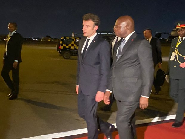 Presidente Emmanuel Macron já está em Luanda