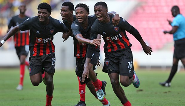 1º de Agosto vence clássico e volta à liderança da prova