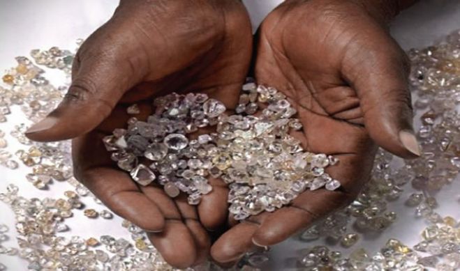 Governo apresenta impacto social desenvolvidos pelas empresas de exploração diamantífera
