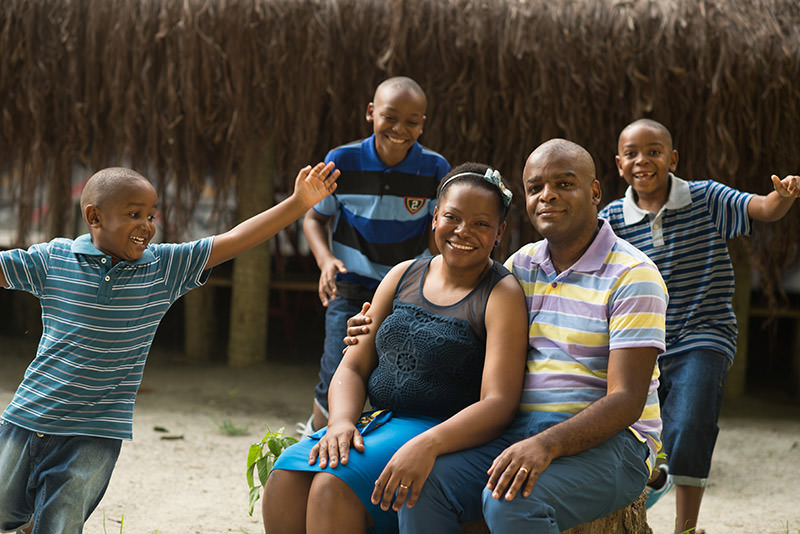 Familias angolanas enfrentam várias crises