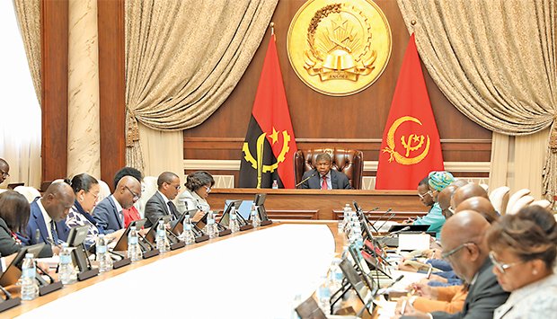 Angola anuncia saída da OPEP a partir de Janeiro do próximo ano