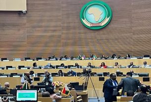 Angola e União Africana assinam acordo de isenção de vistos