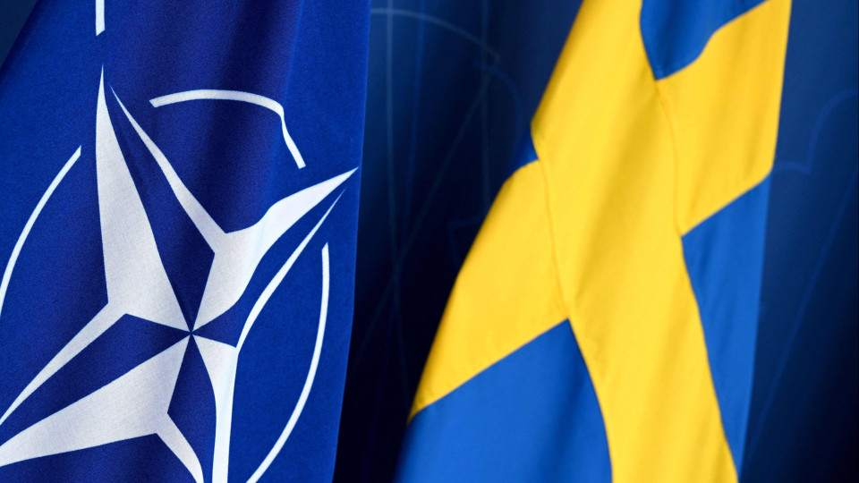 Suécia junta-se à NATO em momento histórico