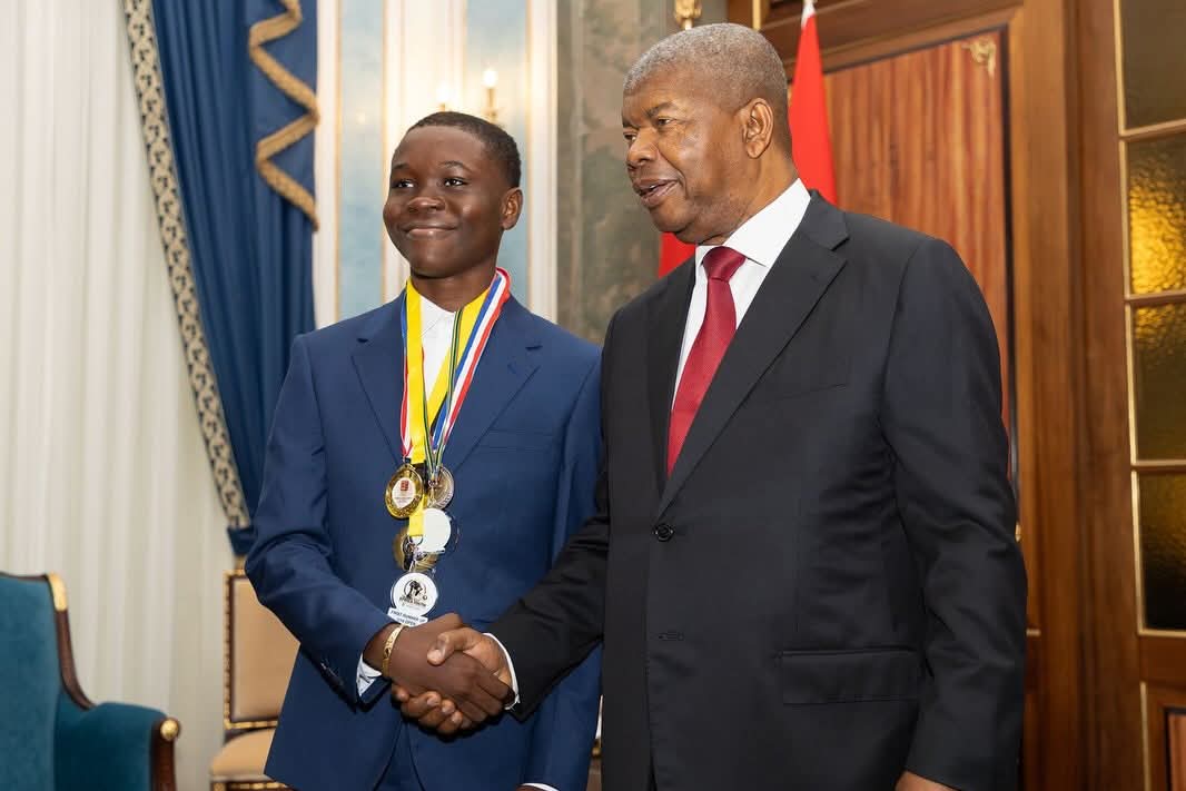 Vice-campeão Africano de Xadrez em Juniores recebido no Palácio Presidencial