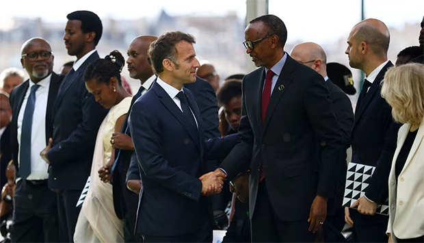Paris inaugura monumento em memória às vítimas do genocídio no Ruanda